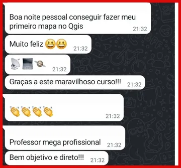Mensagens de Daniel A.: Boa noite pessoal conseguir fazer meu primeiro mapa no Qgis / Muito feliz / Graças a este maravilhoso curso!!! / Professor mega profissional / Bem objetivo e direto!!! — e aplausos de Fernando M.